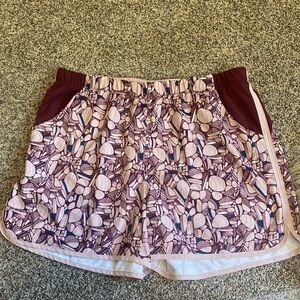 Columbia pattern shorts